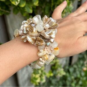 Handmade Chunky Mermaid Stretch Bracelet Mother Of Pearl Freshwater Vintage